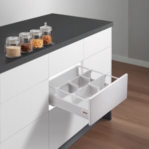 09- Series D Horizontal Divider Set